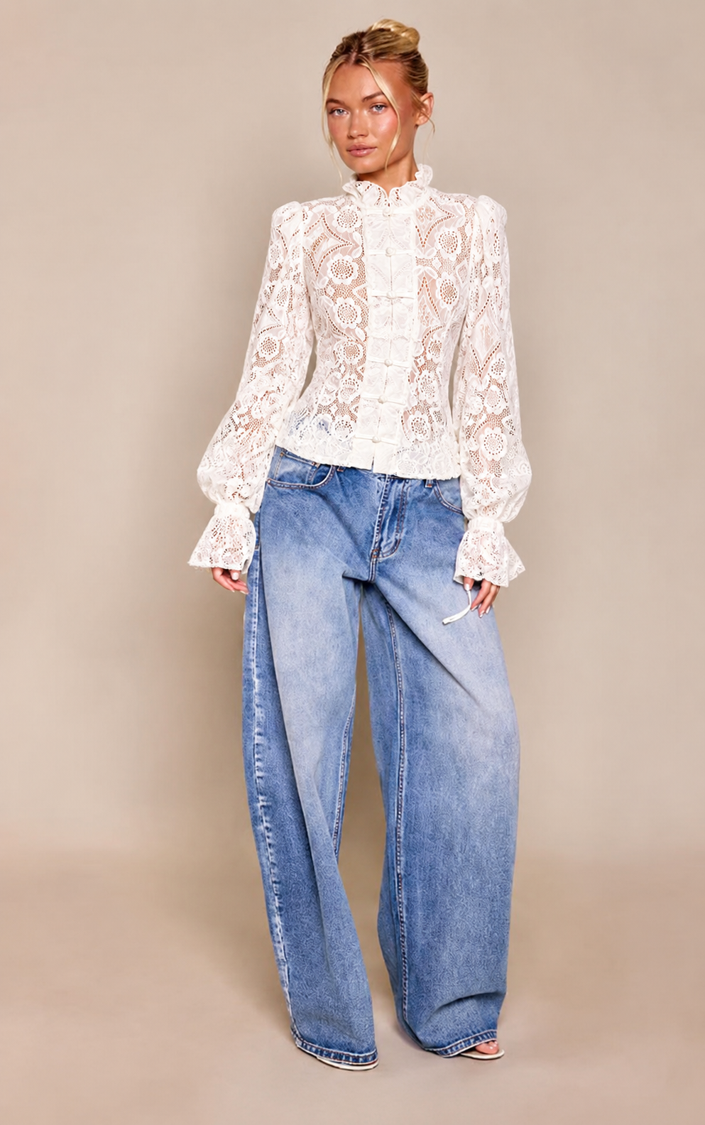 Blusa de Encaje Floral Victoriana VELT