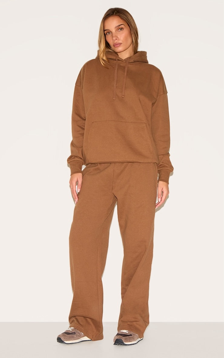 Conjunto Polerón Capucha & Pantalón Recto