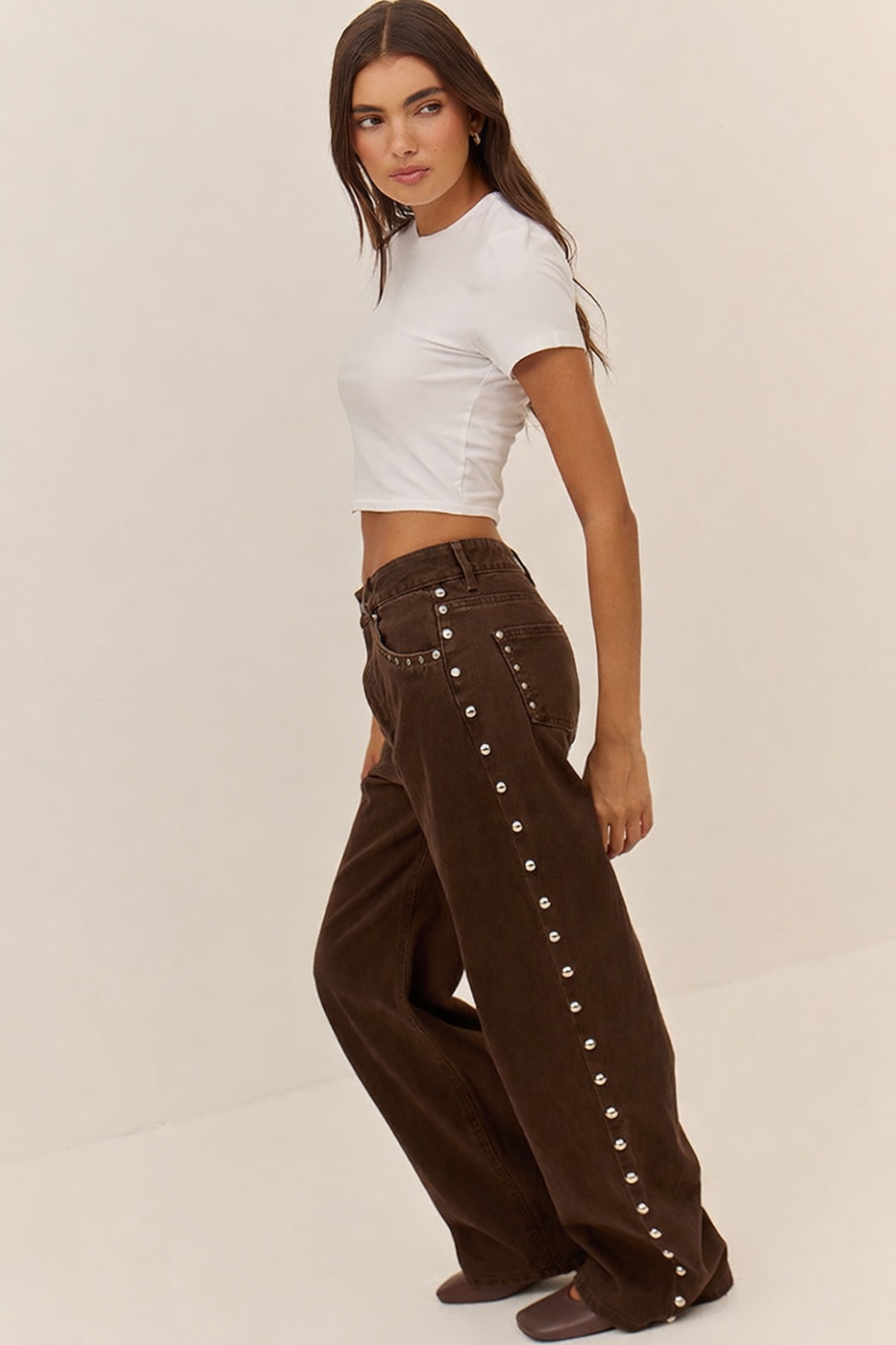 Jeans Pantalones Chocolate Tachas Mi tienda