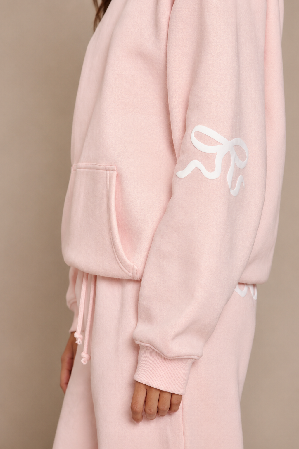 Polerón Rosado con Cinta Estampada Mi tienda