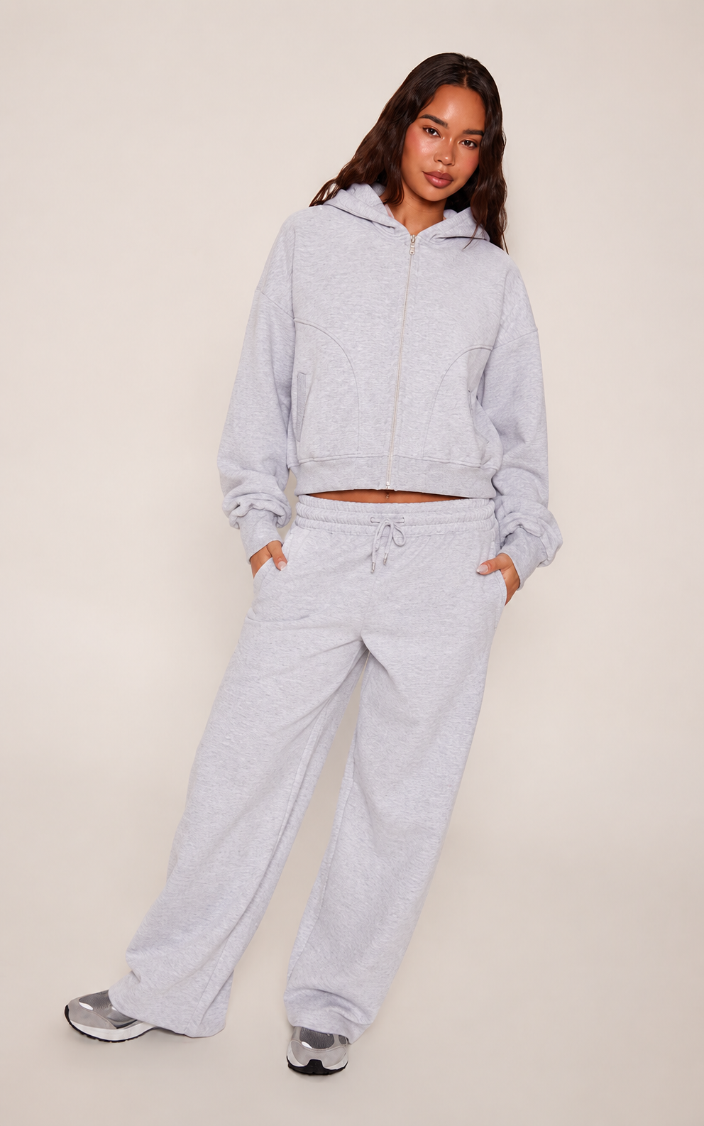 Conjunto Gris Polerón & Pantalón Recto Mi tienda