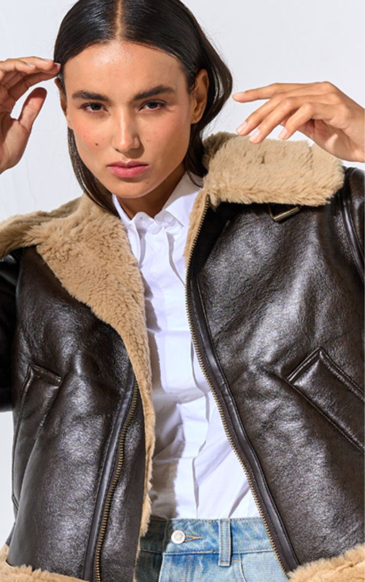 Chaqueta Negra con Chiporro Beige Mujer
