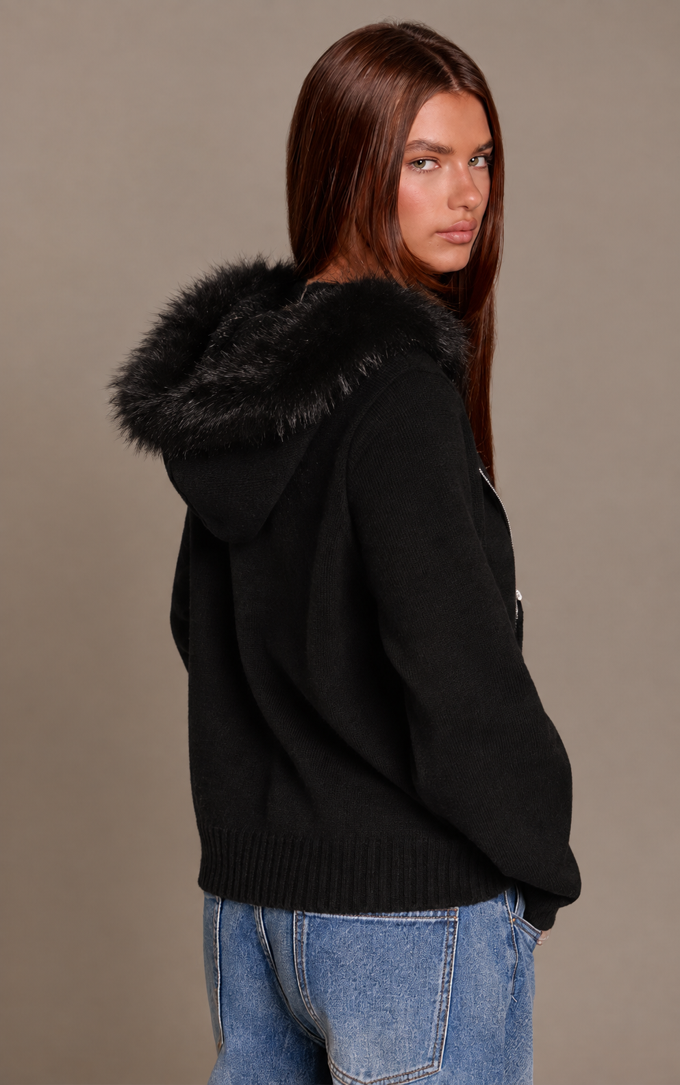 Cardigan Negro con Capucha VELT