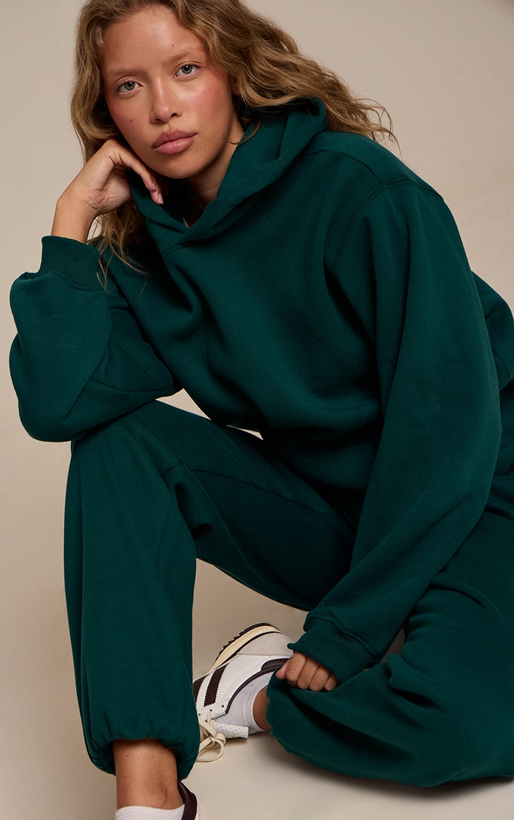 Conjunto Polerón Verde Oscuro & Pantalón Puño V E L T