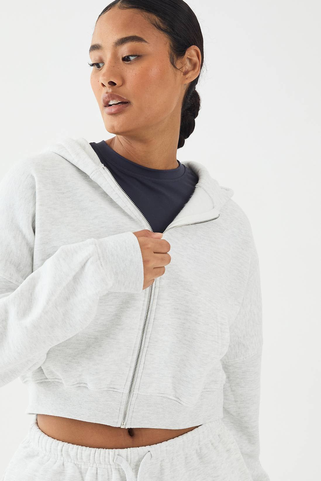 Conjunto Gris Polerón & Pantalón Recto Mi tienda