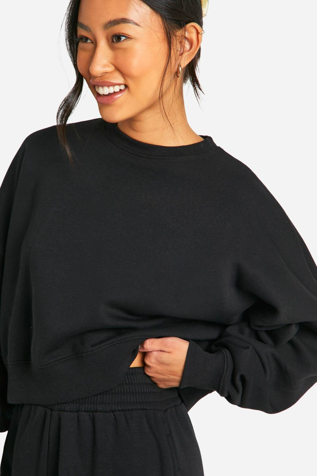 Conjunto Negro Polerón & Pantalón Recto Mi tienda