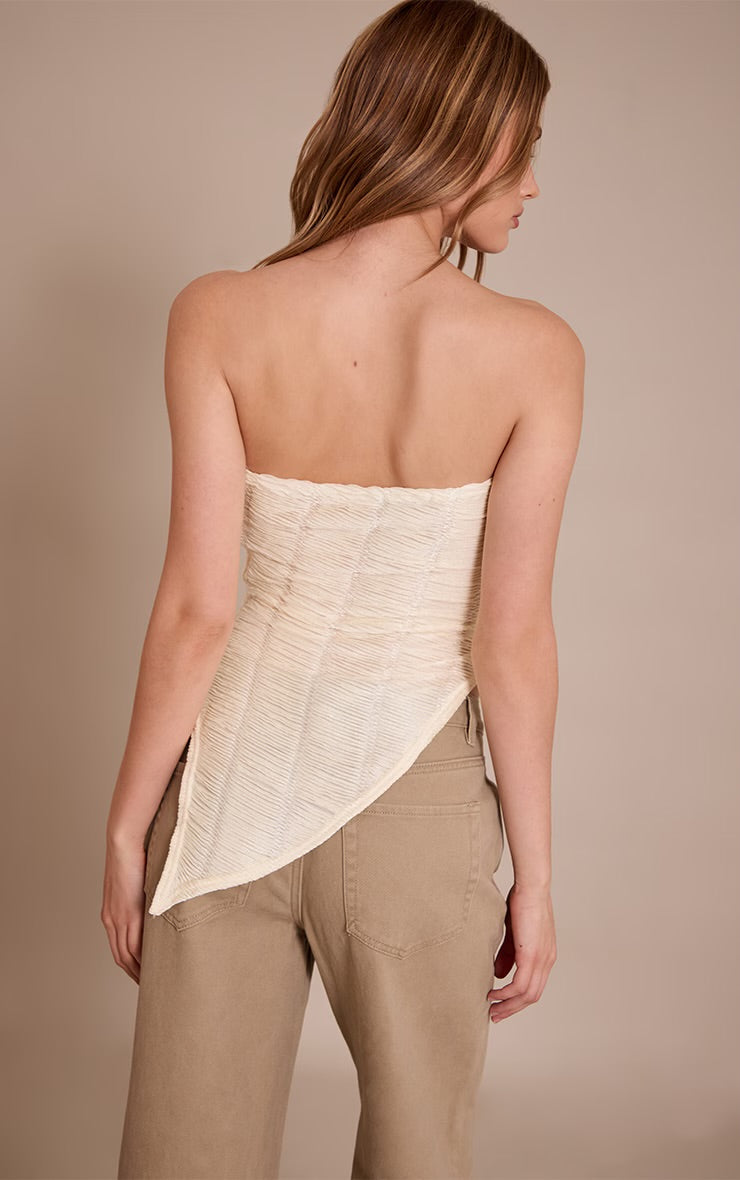 Top Bandeau Asimétrico Texturizado Crema Mi tienda