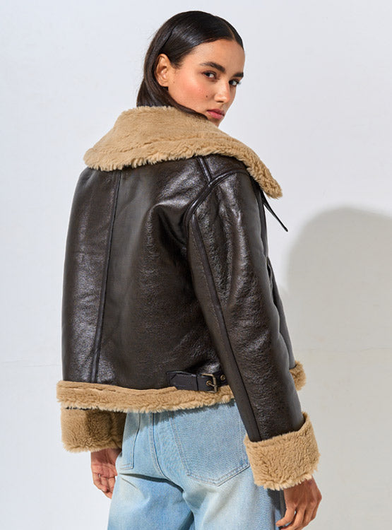 Chaqueta Negra con Chiporro Beige Mujer