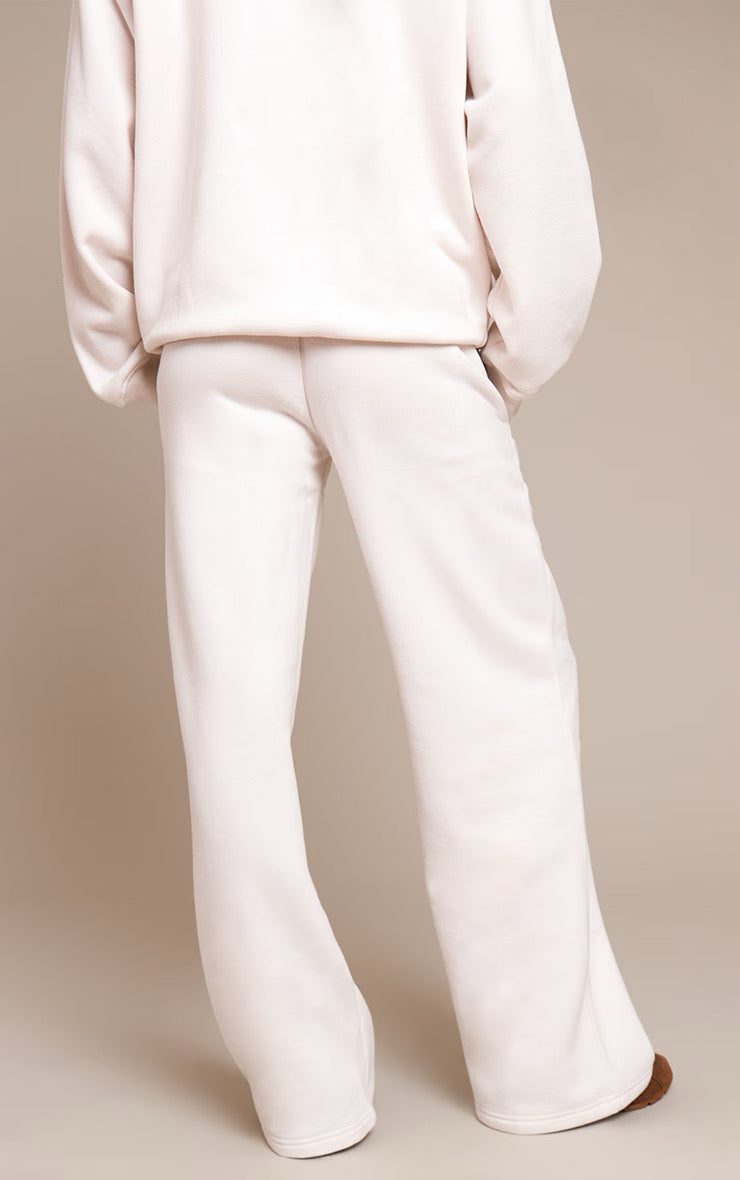 Conjunto Polerón Polo & Pantalón Recto Blanco Mi tienda