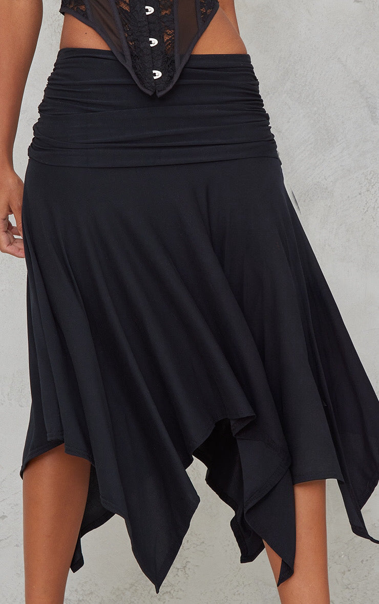 Falda Midi Asimétrica Negra