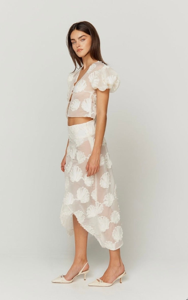 Conjunto White Shell Top Falda Mi tienda