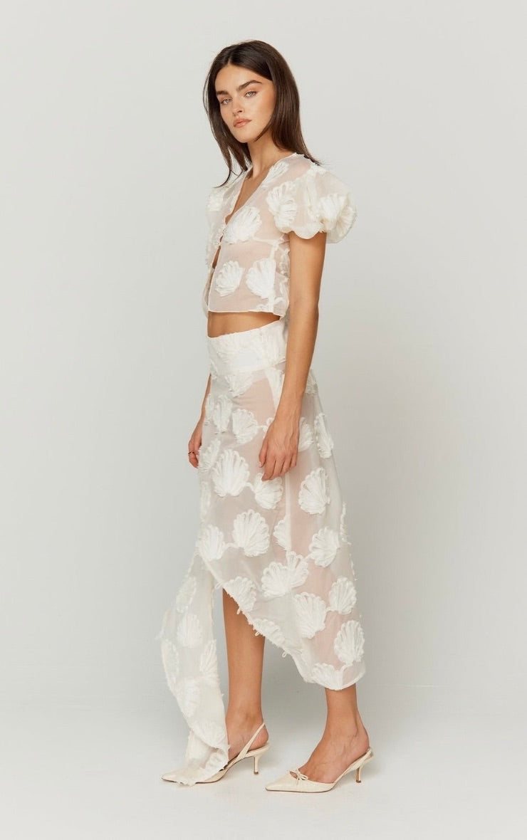 Conjunto White Shell Top Falda Mi tienda