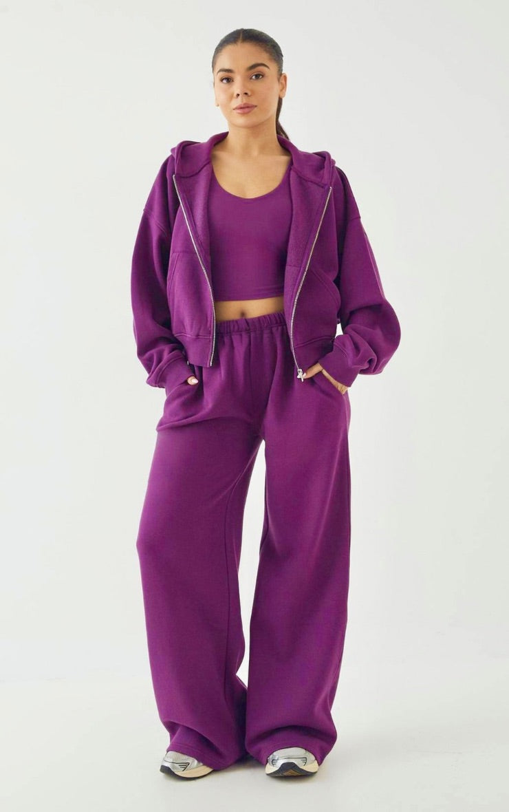 Conjunto Morado Polerón & Pantalón Recto Mi tienda
